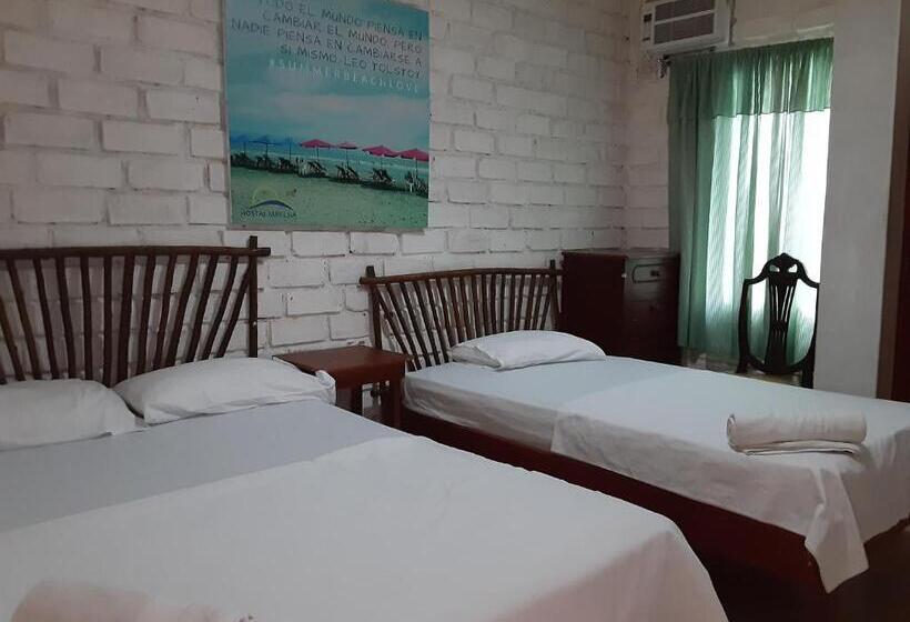 Номер Стандарт Трехместный, Hostal Maresia