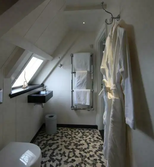 スタンダード４人部屋, Inn On The Lake