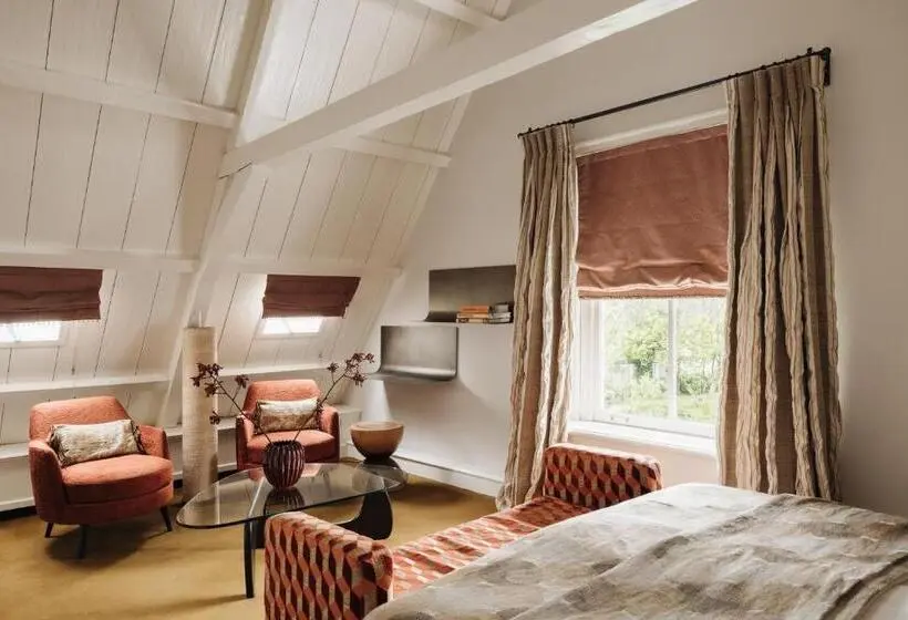 キングサイズベッドのデラックスルーム, Inn On The Lake