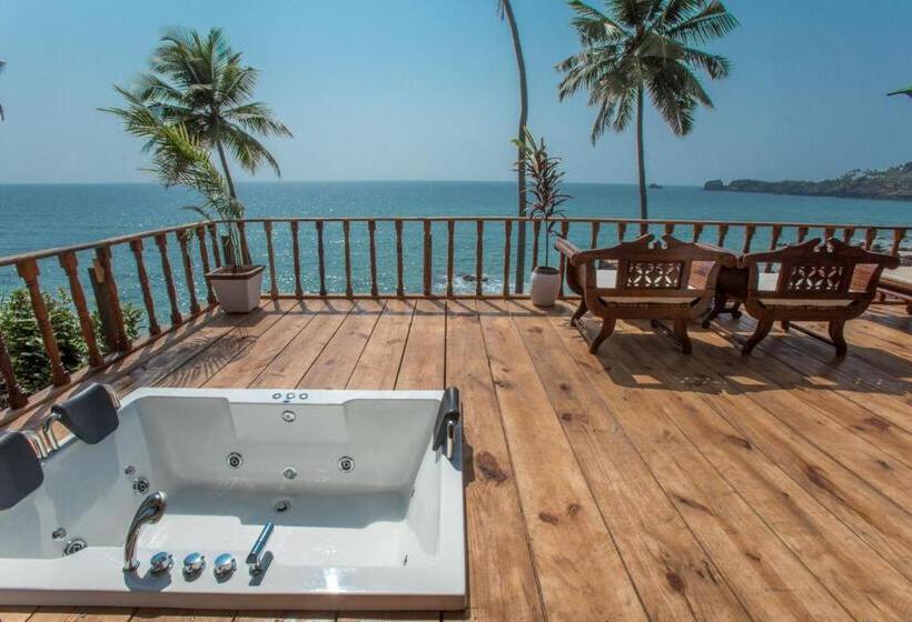 חדר סופריור עם מיטת קינג, The Cape Goa