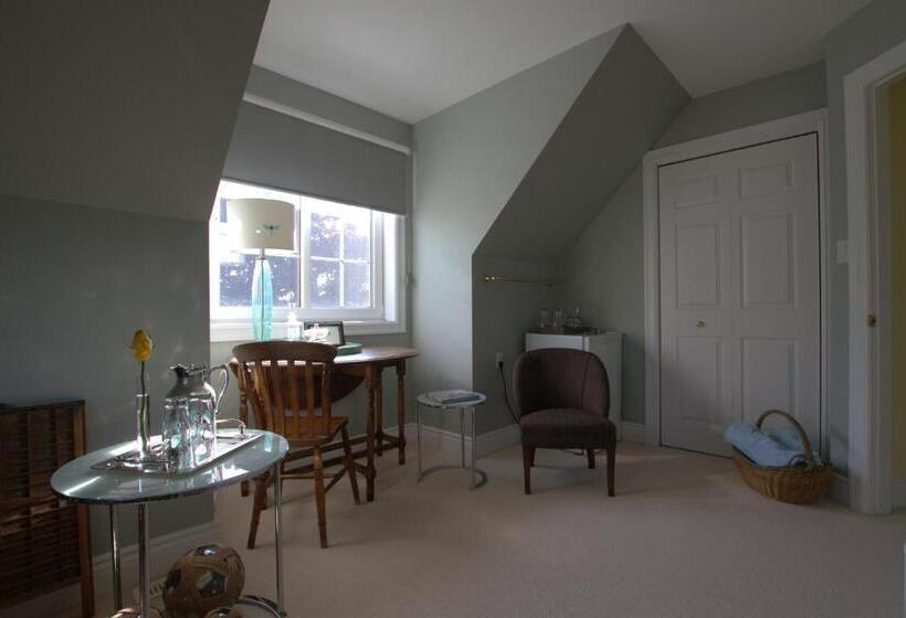 デラックススイート, The Empty Nest B & B