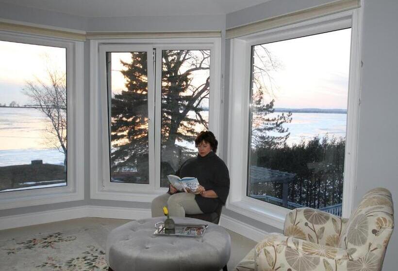 带大床的豪华间, The Empty Nest B & B