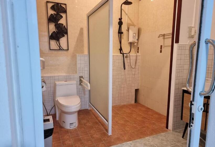 Habitació Estàndard amb Terrassa, Baan Sabaijai Resort & Omsorgssenter