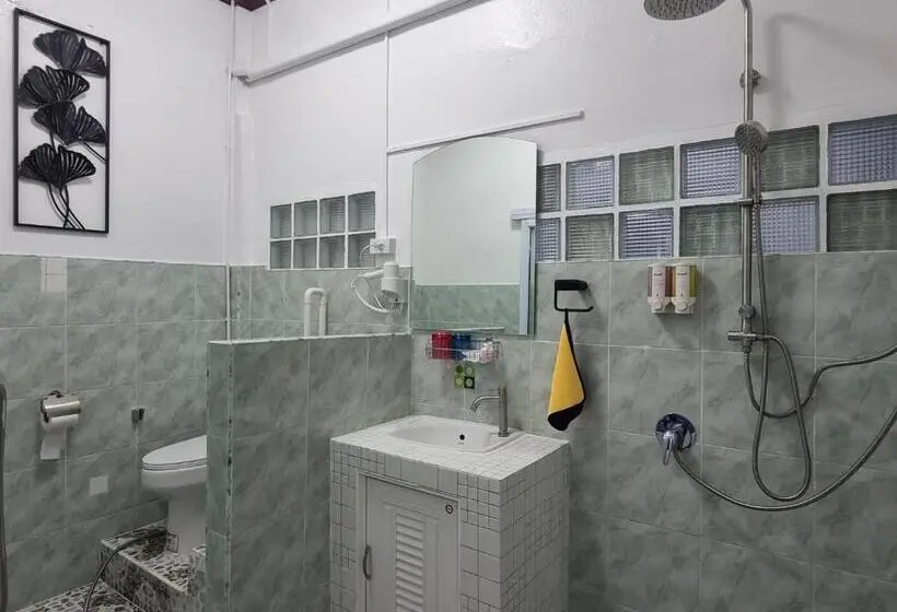 スタンダード4人部屋, Baan Sabaijai Resort & Omsorgssenter