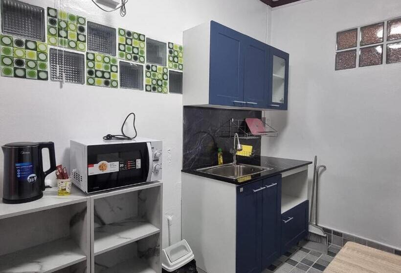 Habitació Quàdruple Estàndard, Baan Sabaijai Resort & Omsorgssenter