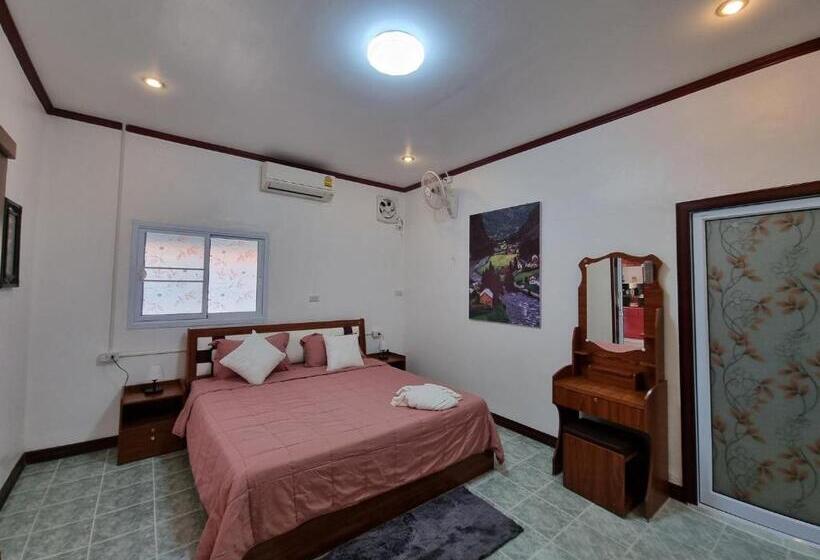 Habitació Estàndard amb Terrassa, Baan Sabaijai Resort & Omsorgssenter