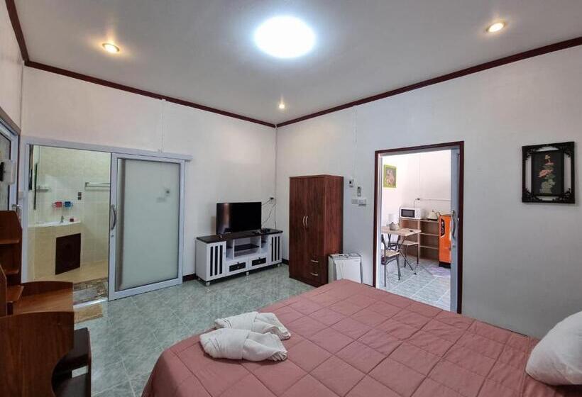 Habitació Estàndard amb Terrassa, Baan Sabaijai Resort & Omsorgssenter