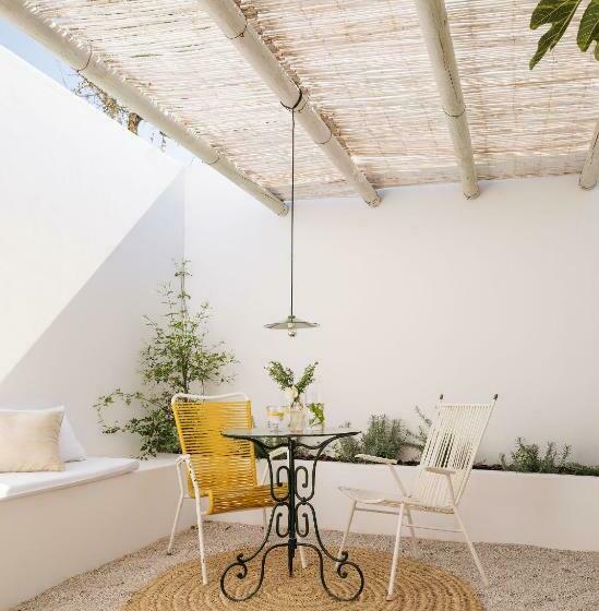 스탠다드 룸, Hospedaria