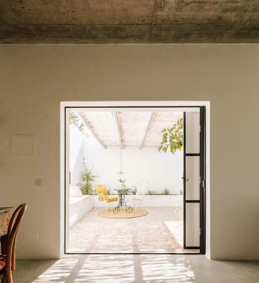 스탠다드 룸, Hospedaria