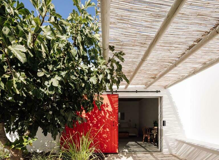 스탠다드 룸, Hospedaria