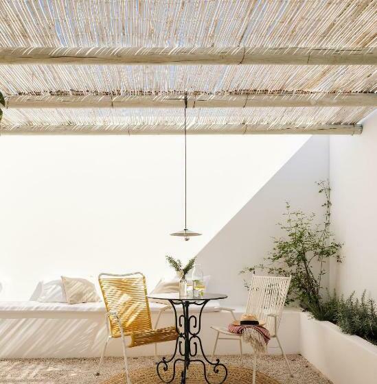 스탠다드 룸, Hospedaria