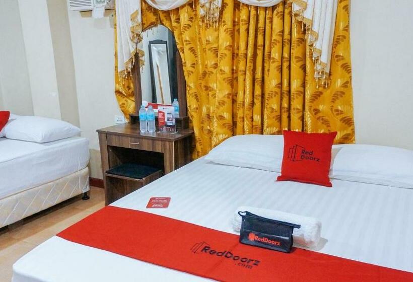 Номер Deluxe, Reddoorz Near Talisay District Hospital