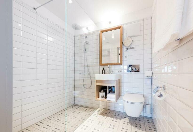 غرفة سوبيريور, Weissenstein