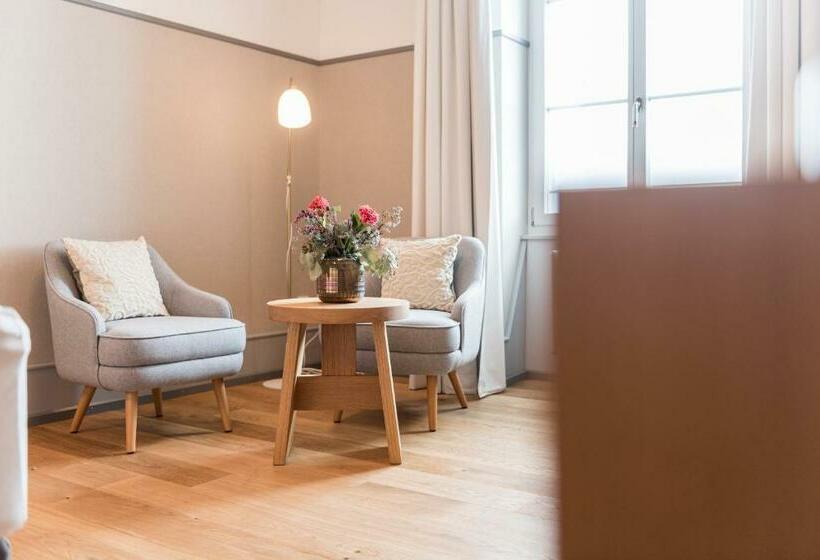 جناح, Weissenstein