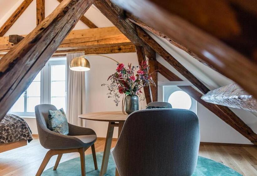 جناح ديلوكس, Weissenstein