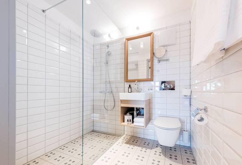 غرفة سوبيريور, Weissenstein