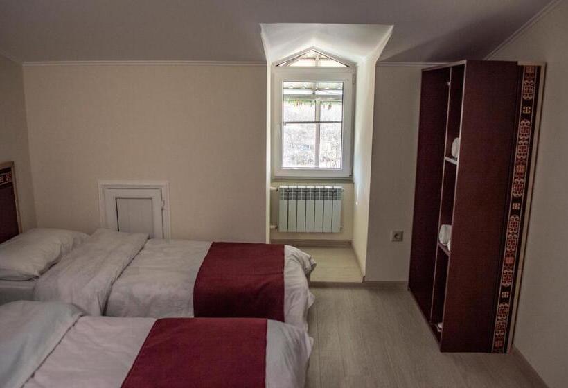 غرفة قياسية حمام مشترك, Stone Art Guest House & Camping