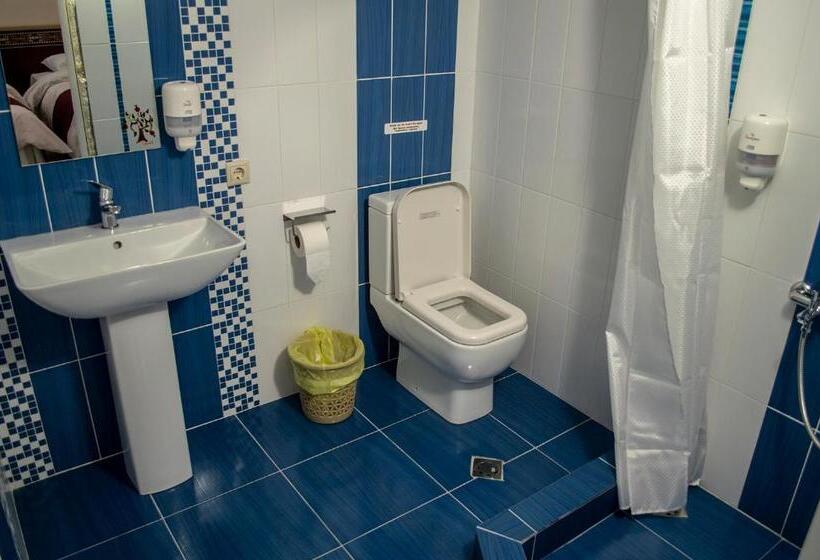 غرفة عائلية, Stone Art Guest House & Camping