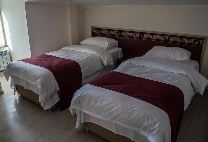 غرفة عائلية, Stone Art Guest House & Camping