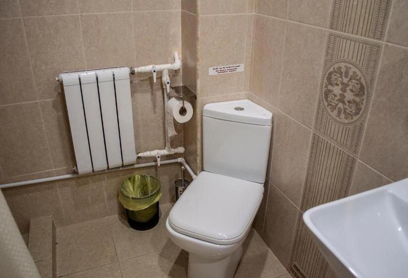 غرفة قياسية رباعية, Stone Art Guest House & Camping