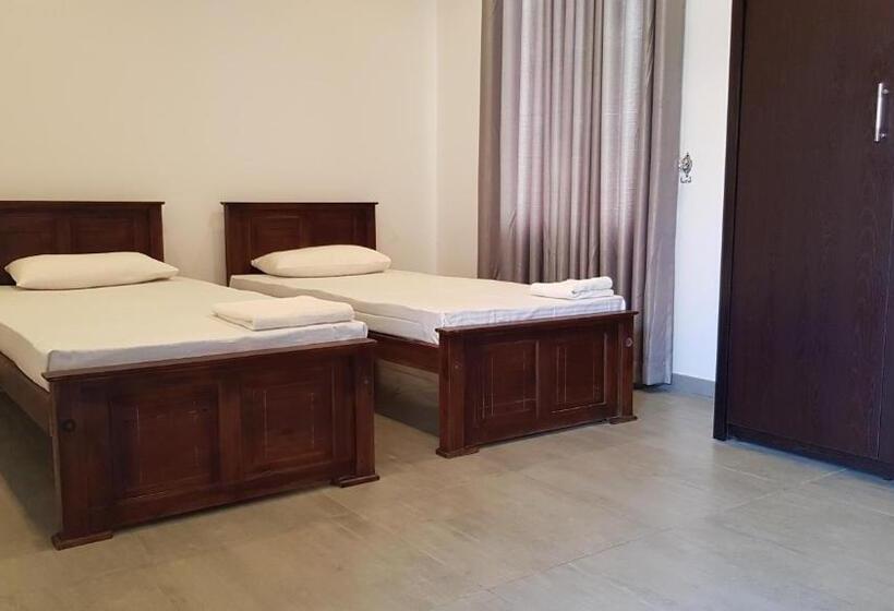 Номер Стандарт, Taj Residence