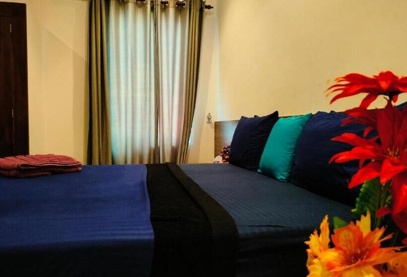 Номер Deluxe, Taj Residence