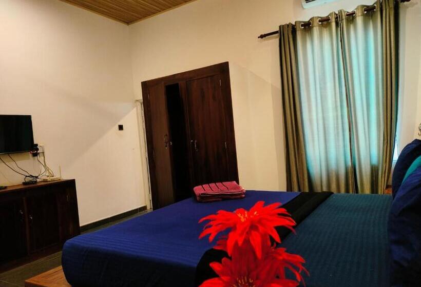 Номер Deluxe, Taj Residence