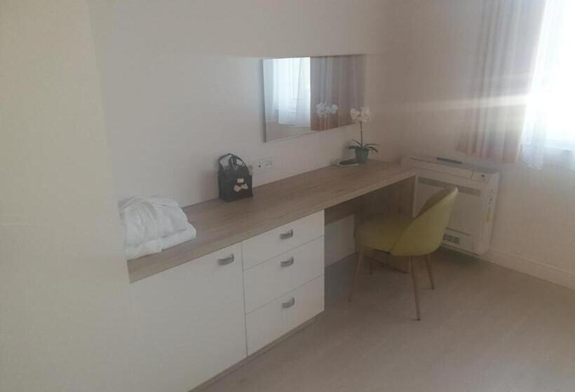 ３ベッドルームハウス, Eco Complex Zdravets