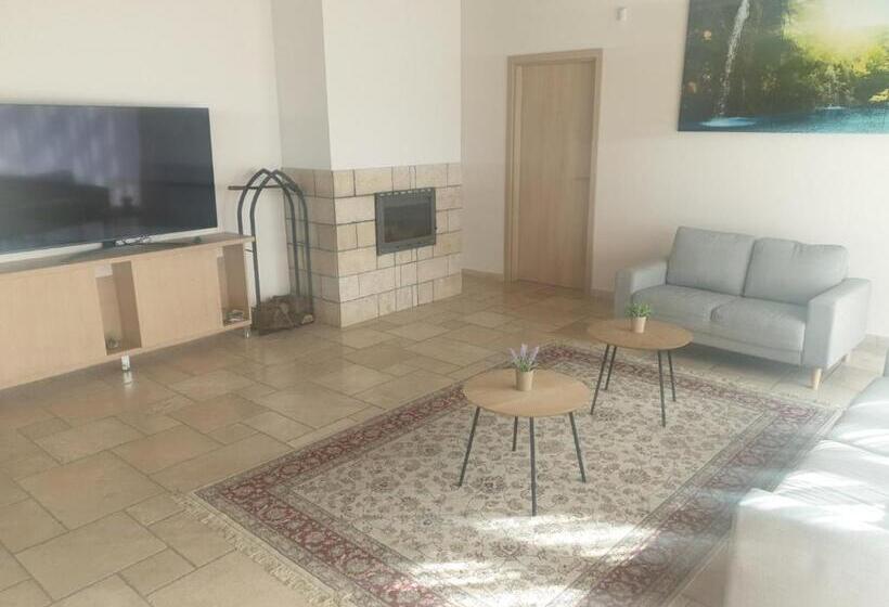 ３ベッドルームハウス, Eco Complex Zdravets