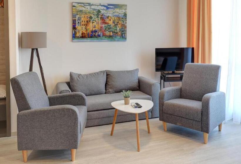 デラックスルーム, Eco Complex Zdravets