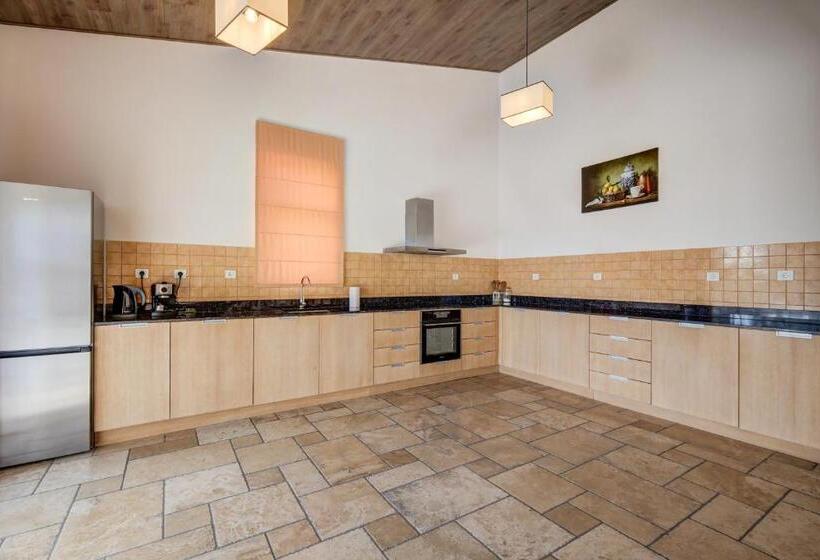 ３ベッドルームハウス, Eco Complex Zdravets