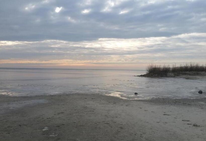 景色の見える一ベッドルームアパートメント, Lyklamastate