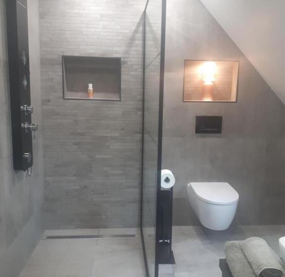 デラックスルーム, Lyklamastate