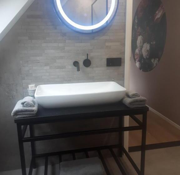 Номер Deluxe, Lyklamastate