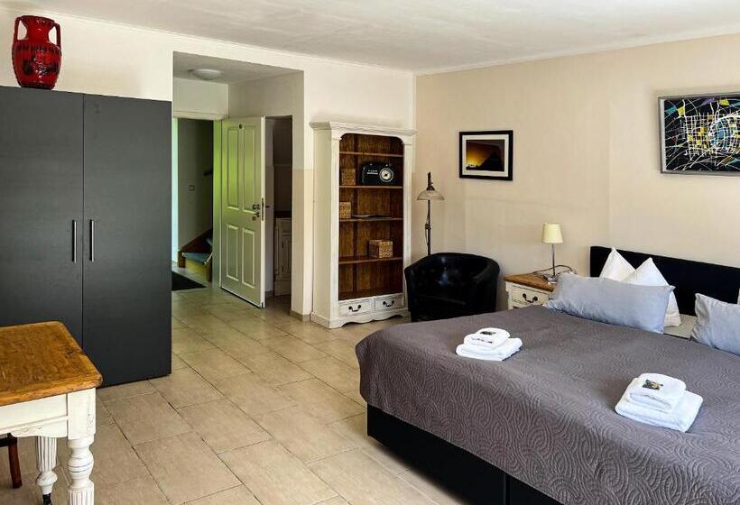 Студия Deluxe, Himmelreich Rugen