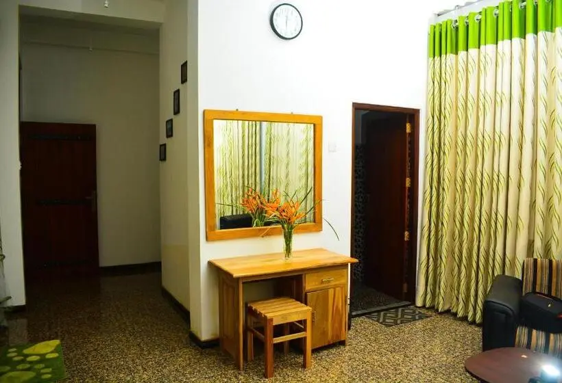 デラックスファミリールーム, Evergreen Villa Sinharaja