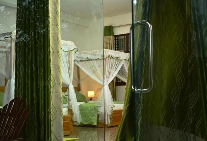 デラックスファミリールーム, Evergreen Villa Sinharaja