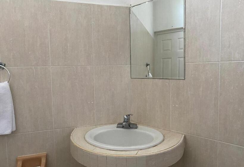 标准间, Paraiso Kora