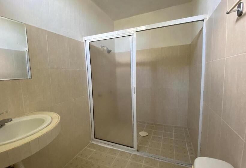 标准间, Paraiso Kora