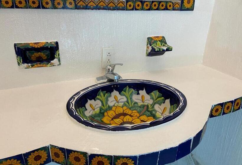 带2个双人床的标准工作室, Paraiso Kora