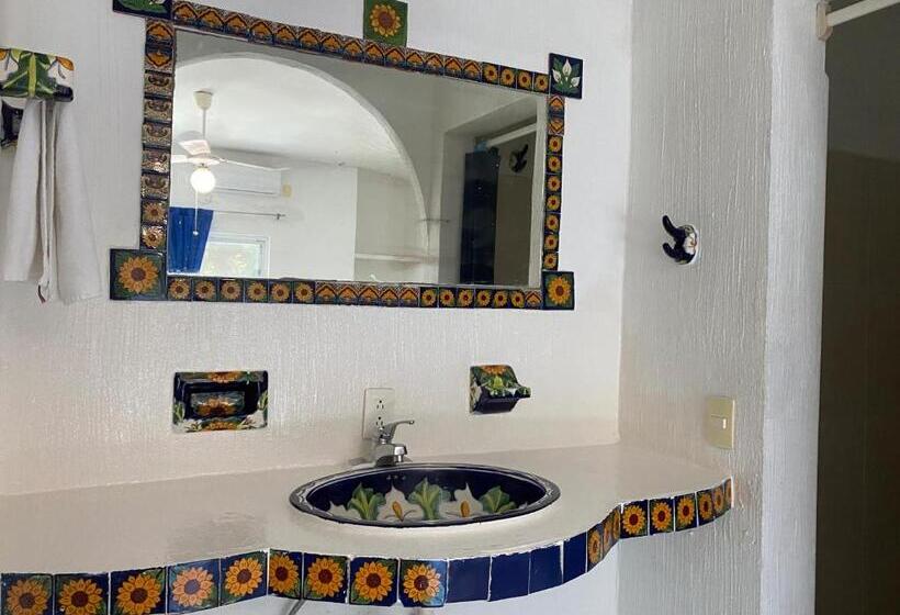 带2个双人床的标准工作室, Paraiso Kora