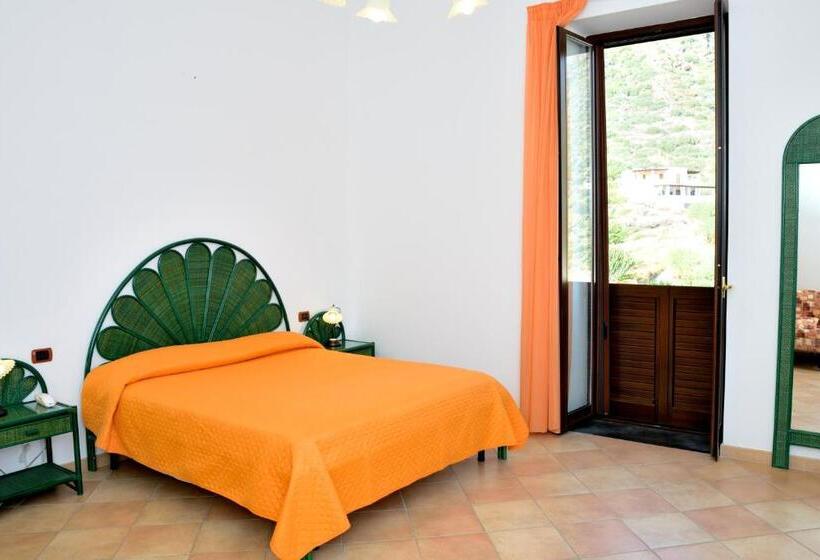 חדר סטנדרט, Principe Di Rinella