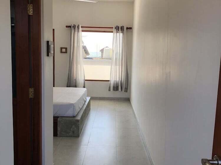 اتاق لوکس با چشم‌انداز دریا, Poseidon Hotel And Restaurant