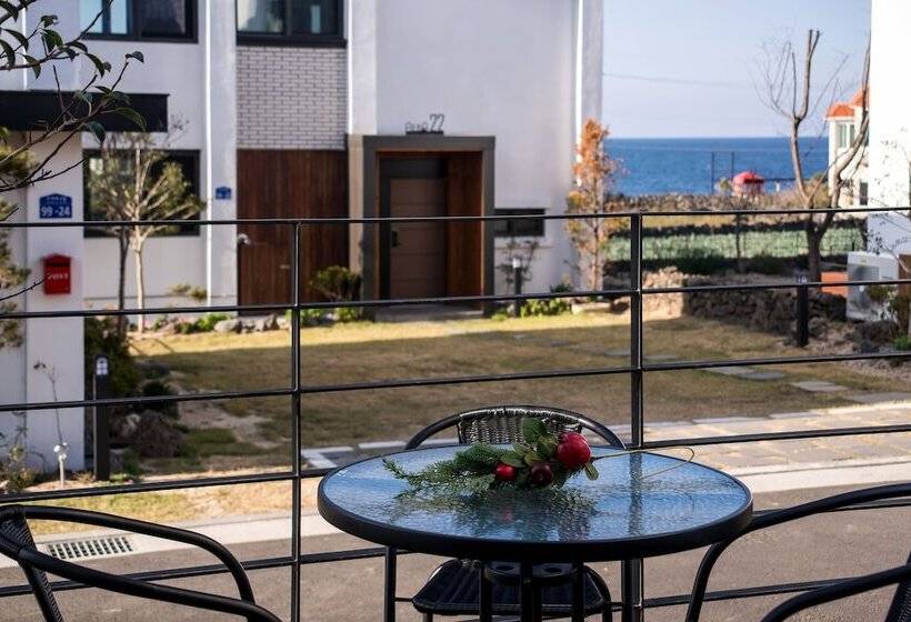 スーペリアー１ベッドルームビラ, Aewol Bada Town House