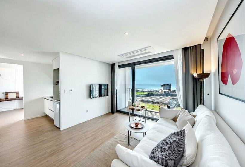 带1个卧室的高档别墅, Aewol Bada Town House