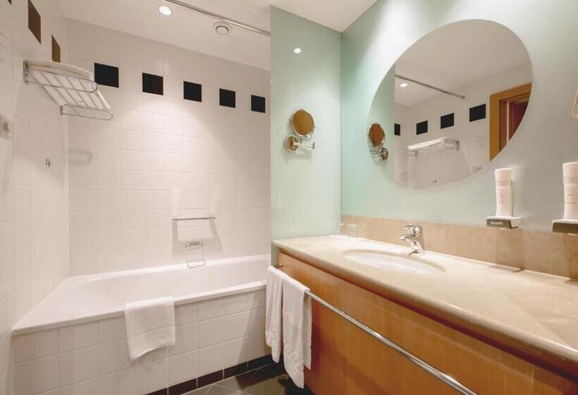 غرفة قياسية مزوَّدة بشُرفة, Das Sonnreich   Thermenhotel Loipersdorf