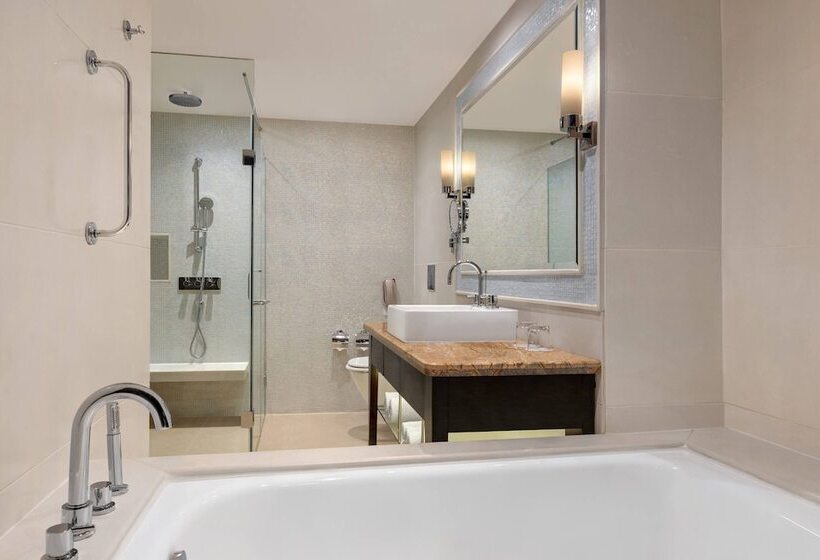 景色の見えるスイートルーム, Goa Marriott Resort & Spa