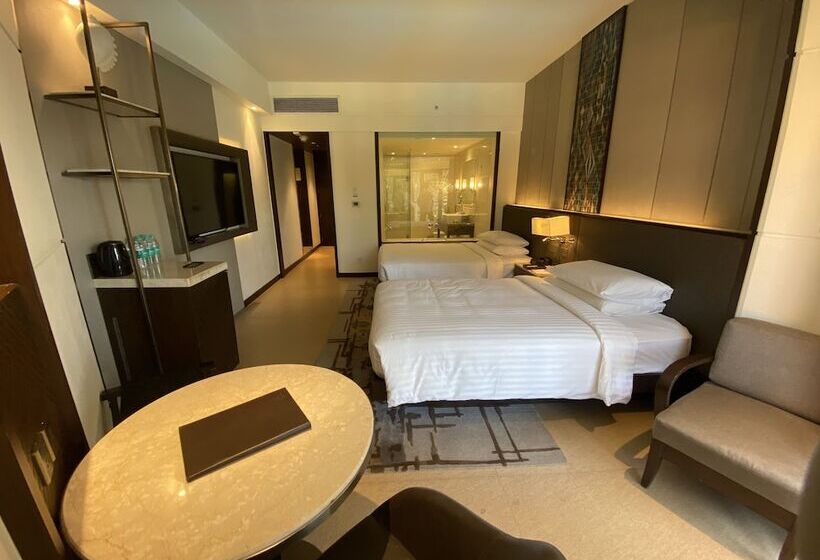 חדר סטנדרט שתי מיטות זוגיות, Goa Marriott Resort & Spa