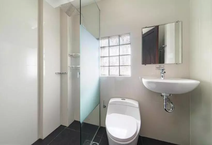 ویلای 2 خوابه, Banyu Biru Villa