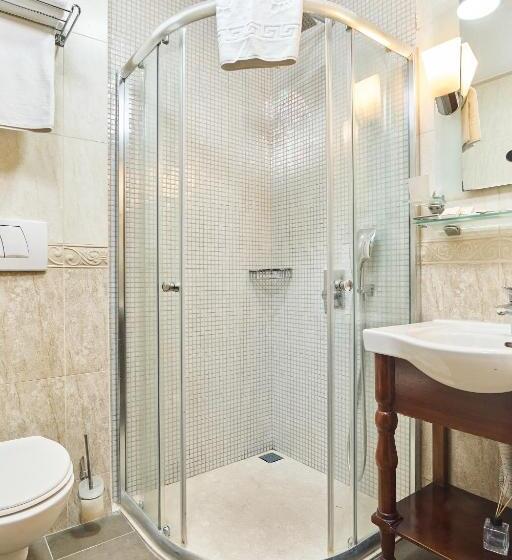 اتاق استاندارد سه نفره, Best Western Empire Palace Hotel & Spa